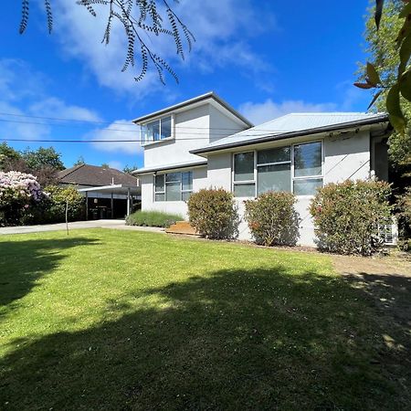 Charlesworth Villa - Christchurch Holiday Homes מראה חיצוני תמונה