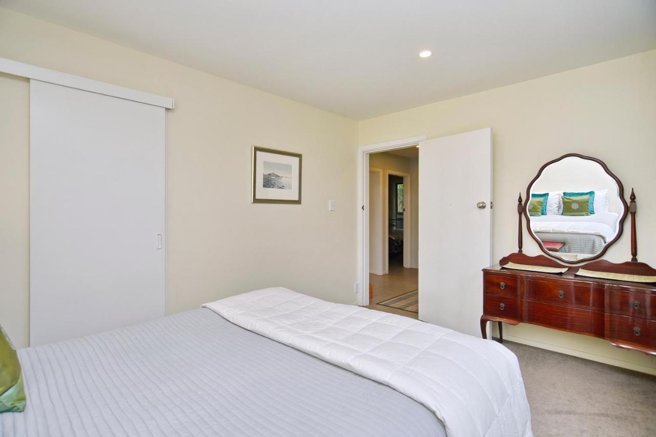 Charlesworth Villa - Christchurch Holiday Homes מראה חיצוני תמונה