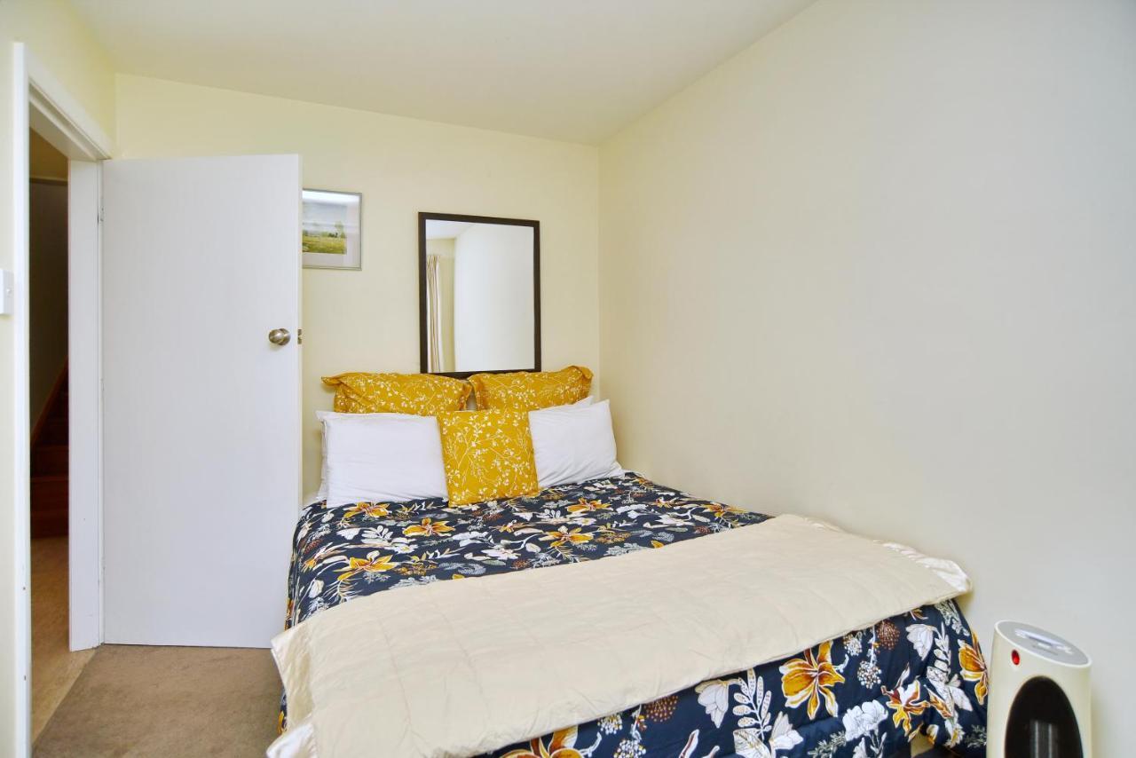 Charlesworth Villa - Christchurch Holiday Homes מראה חיצוני תמונה